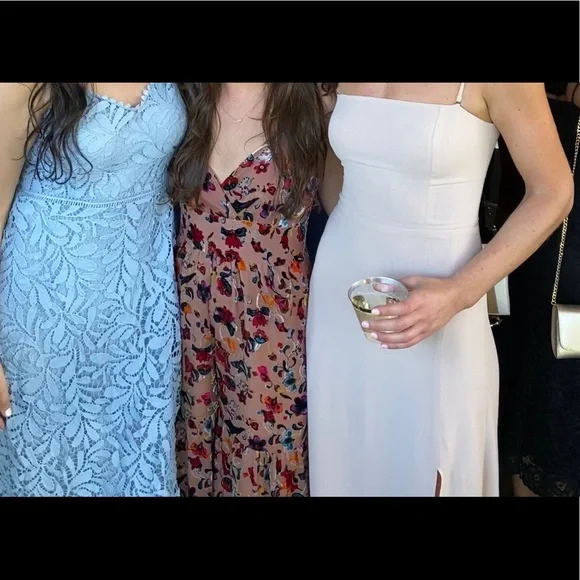 Reformation Ingrid Dress in Champagne - size 2. Perfect condition. - Picture 5 of 5